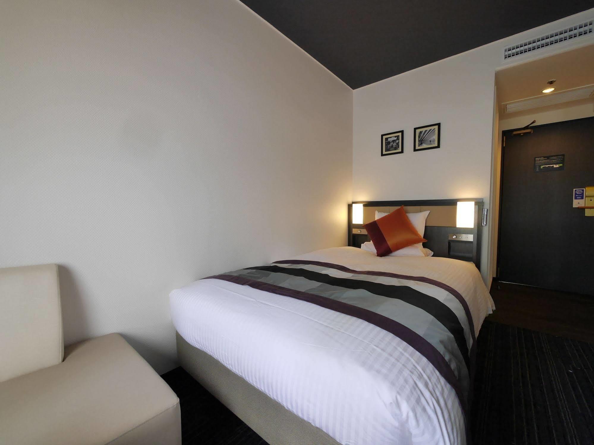 Hotel Mystays Shinsaibashi Oszaka Kültér fotó