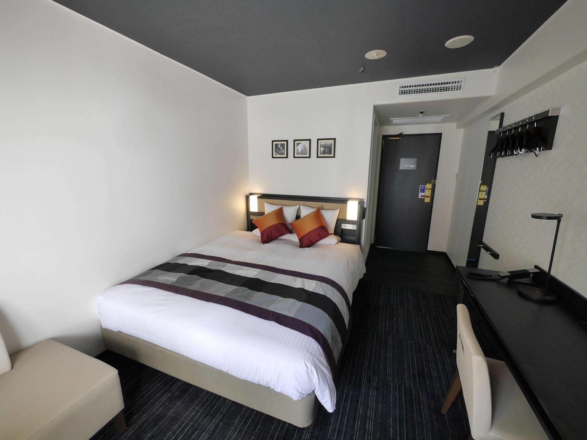 Hotel Mystays Shinsaibashi Oszaka Kültér fotó